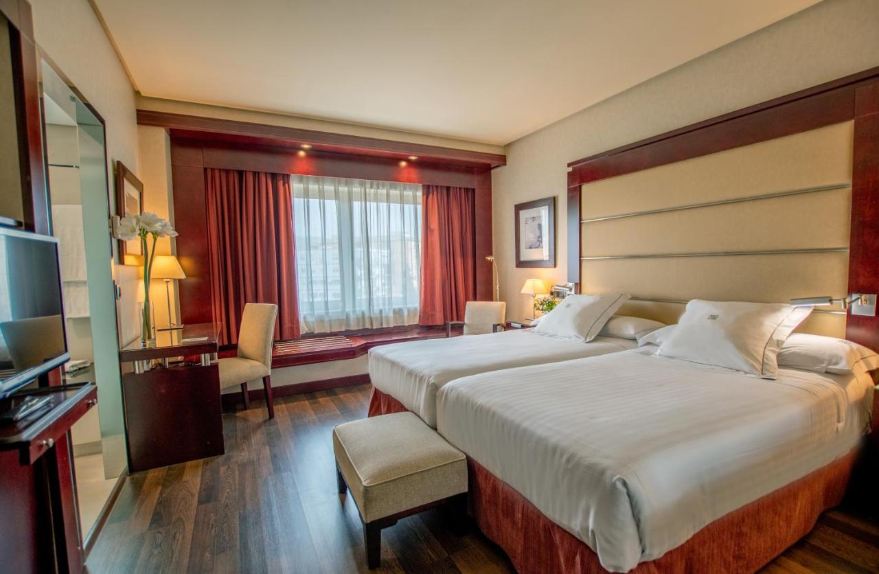 Hotel Andalucia Center Granada Bagian luar foto