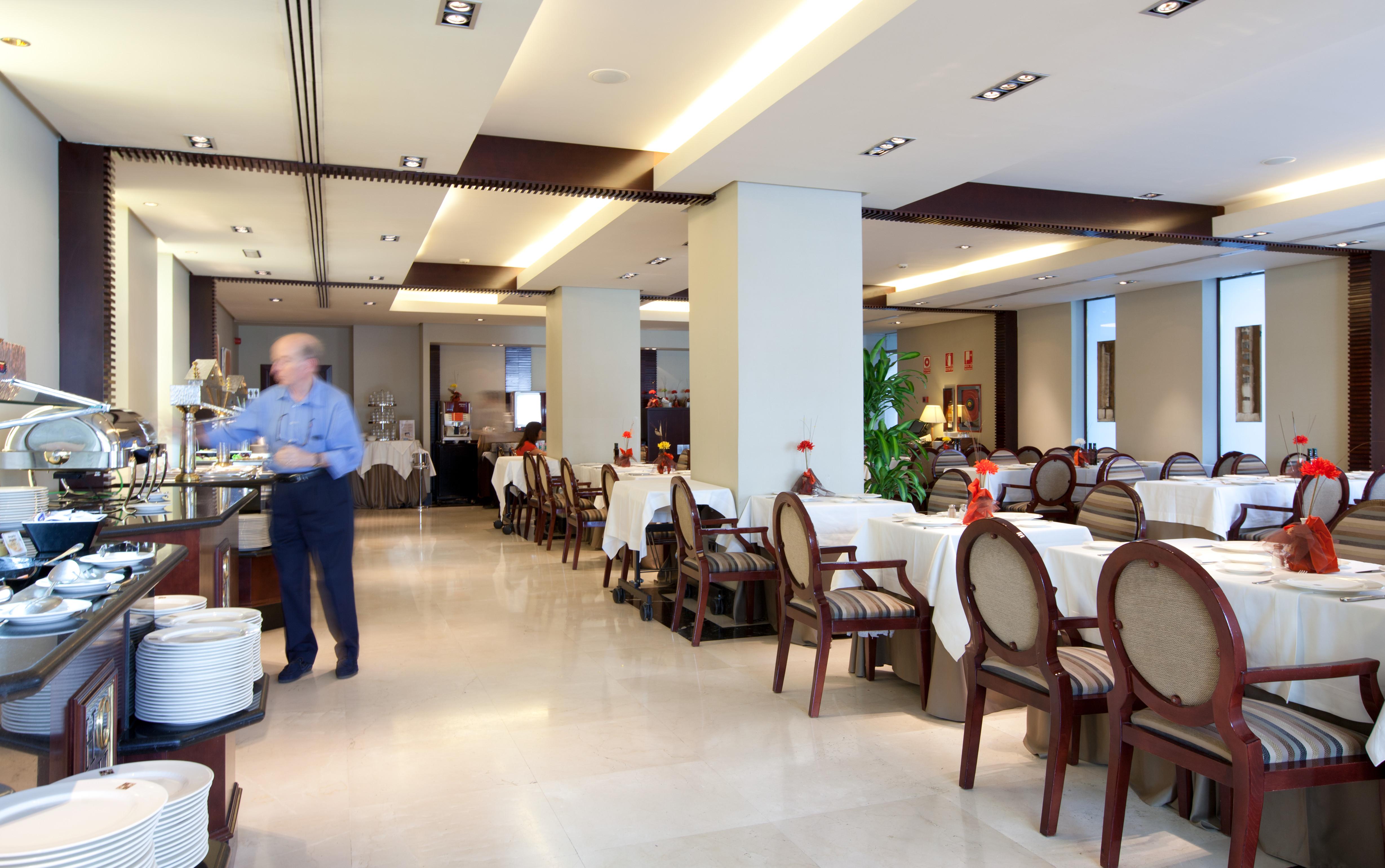 Hotel Andalucia Center Granada Bagian luar foto