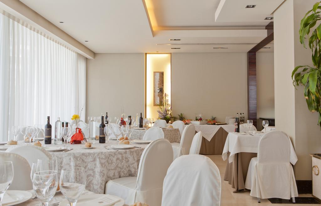Hotel Andalucia Center Granada Bagian luar foto